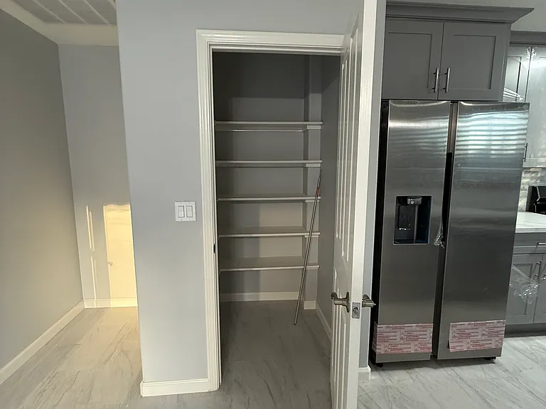 235A Peyton St — Photo 9