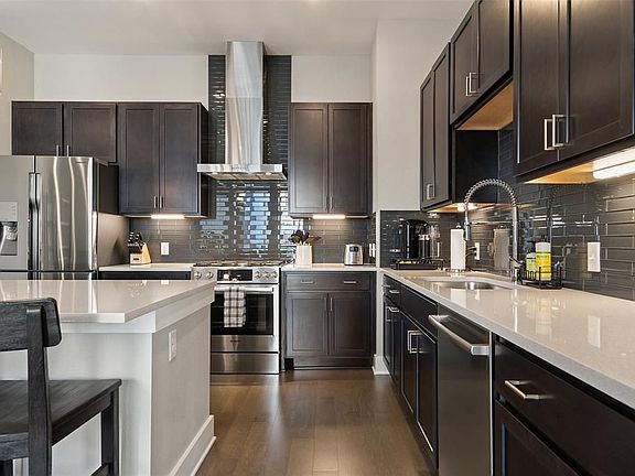 5th image of 4501 Jackson Ave Unit 5204