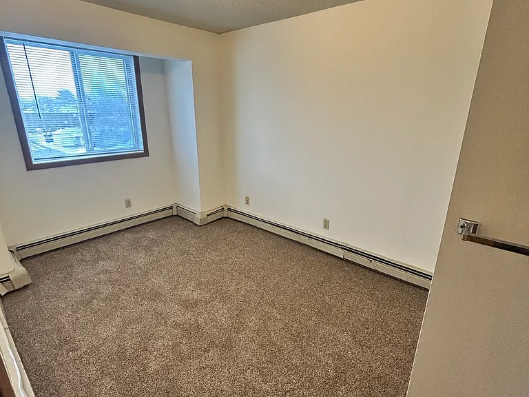 720 7th Ave S #302 — Photo 6