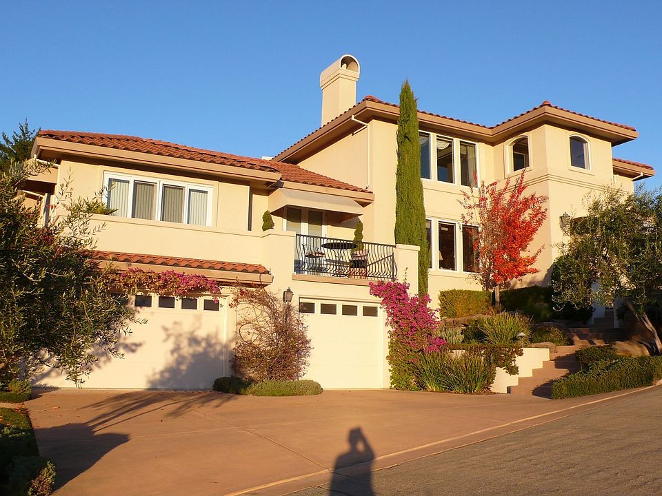 1st image of 160 Canyon Pl
