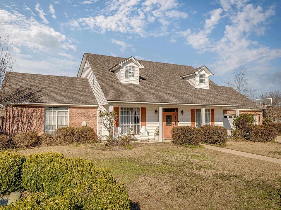1st image of 105 Bettrick Dr