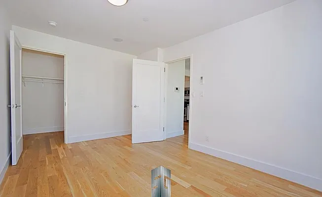 Rented by Skyline Group Real Estate | media 14