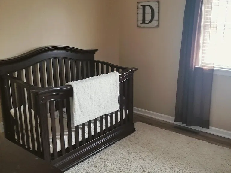 Guest bedroom