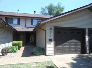 817 Westwood Rd, Maryville, IL