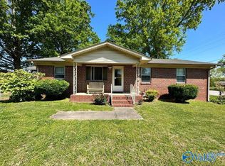 1305 Sardis Dr, Boaz, AL 35956