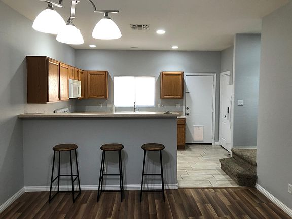 4th image of 17610 N 17th Pl Unit 17