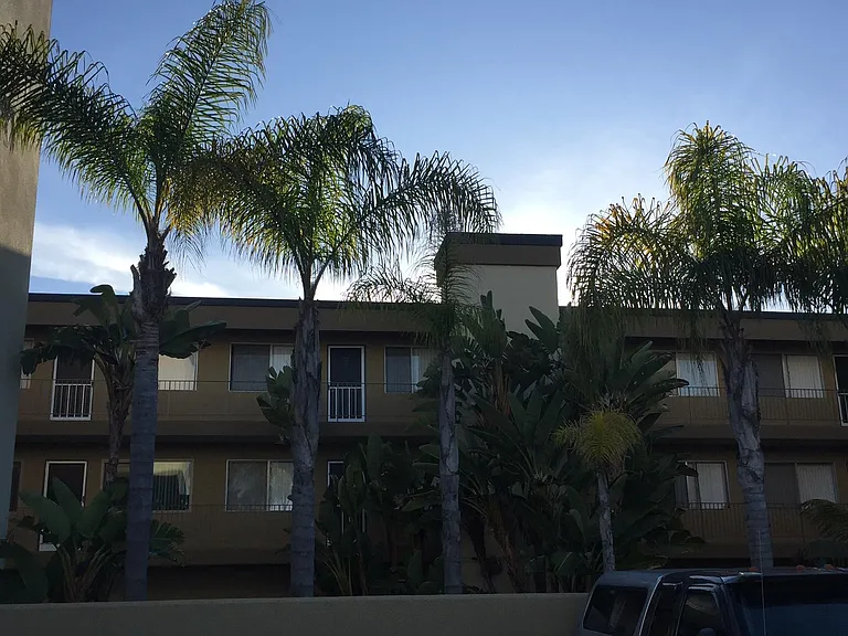 1621 La Playa Ave #8 — Photo 2