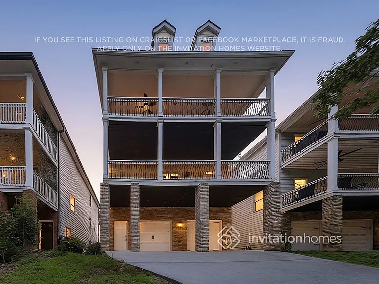 712 Connally St SE — Photo 5