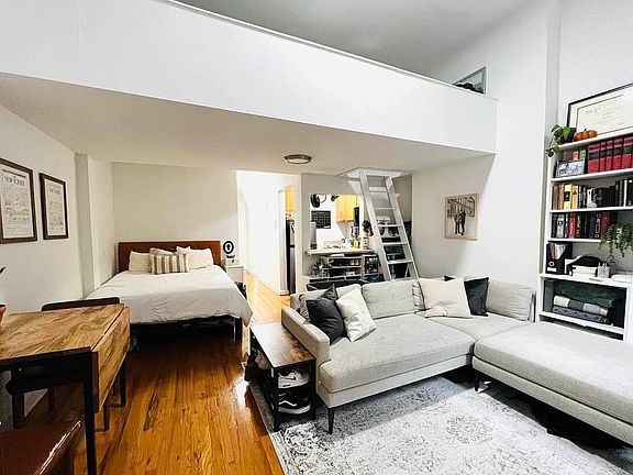 5th image of 36 W 83rd St APT 1R