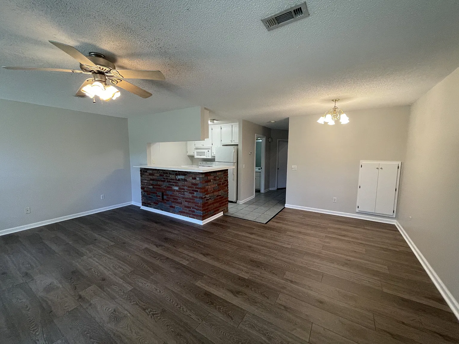 112 Candle Brook Dr — Photo 3