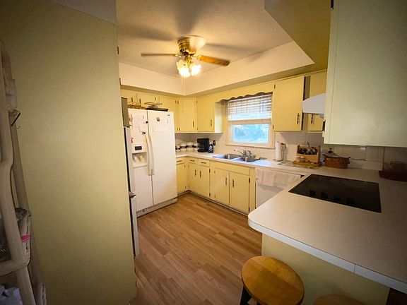 3rd image of 1712 Pellinore Ct