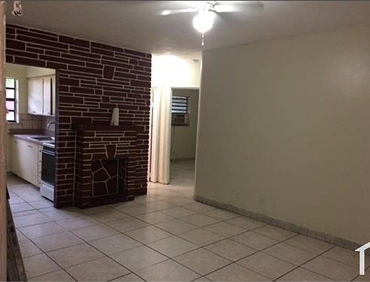 2nd image of 101 SW 18th Ave #4