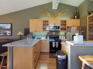 963 Fairway Cir, Mammoth Lakes, CA 93546