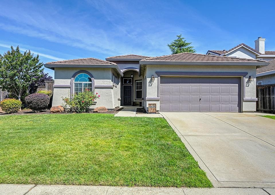 1st image of 6636 Escallonia Way