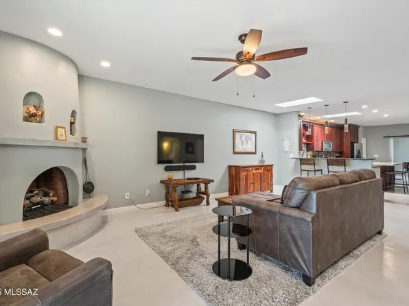 6240 E Frontier Pl, Tucson, AZ 85750