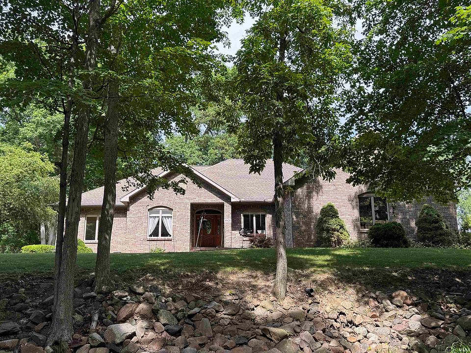 1st image of 11624 W Briarwood Dr