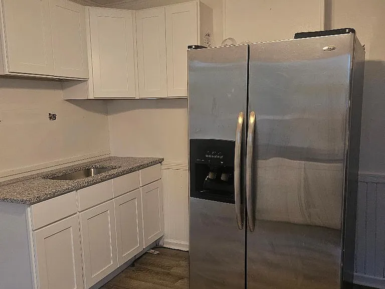 17 Meadow St — Photo 3