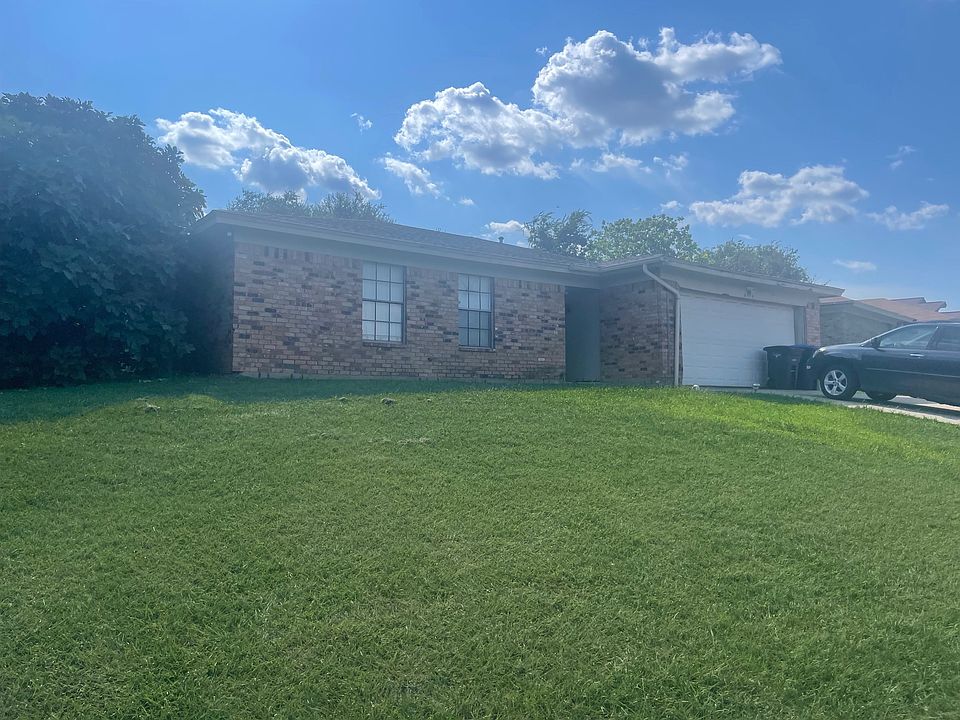 1st image of 6916 Misty Meadow Dr S