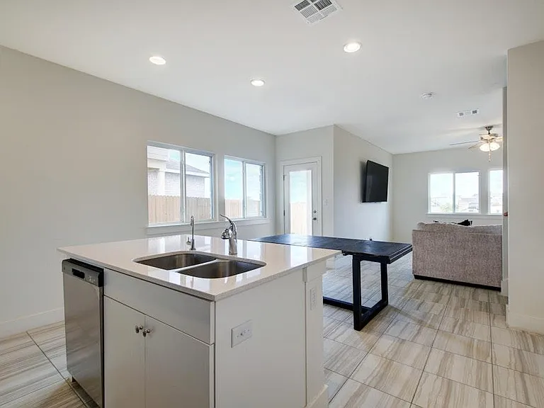 413 White Steppe Way — Photo 11