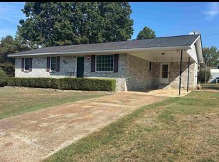112 E 7th St, Newark, AR 72562