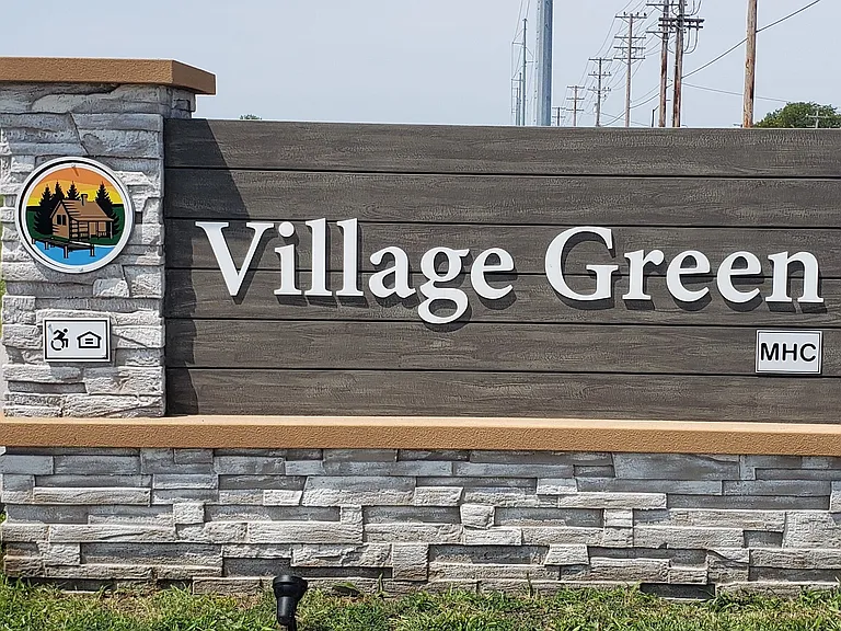 Village Green (IN) — Photo 45