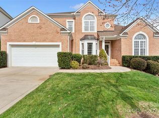 7263 Willow Brook Ct, Denver, NC 28037