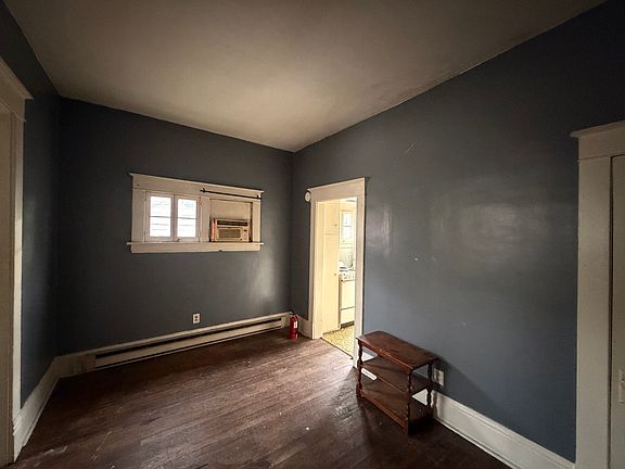 5th image of 209 N Springer St #6