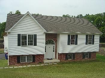 1st image of 79 Westminster Dr