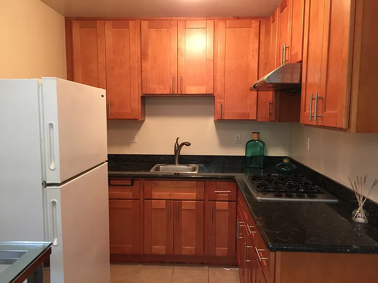 1728 Berkeley Way #2 — Photo 6