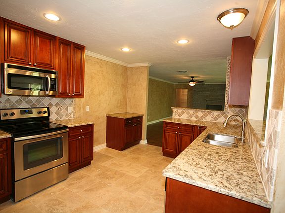Beautiful updated kitchen