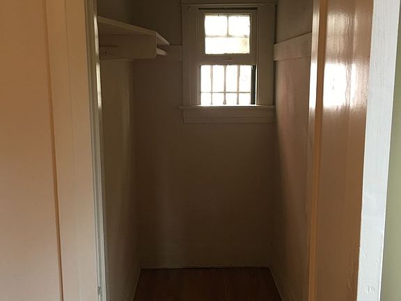 4th image of 1624 N Vista St