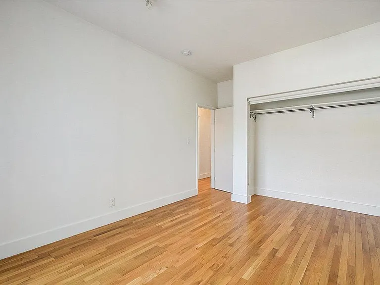 1325 Sutherland St #8 — Photo 11