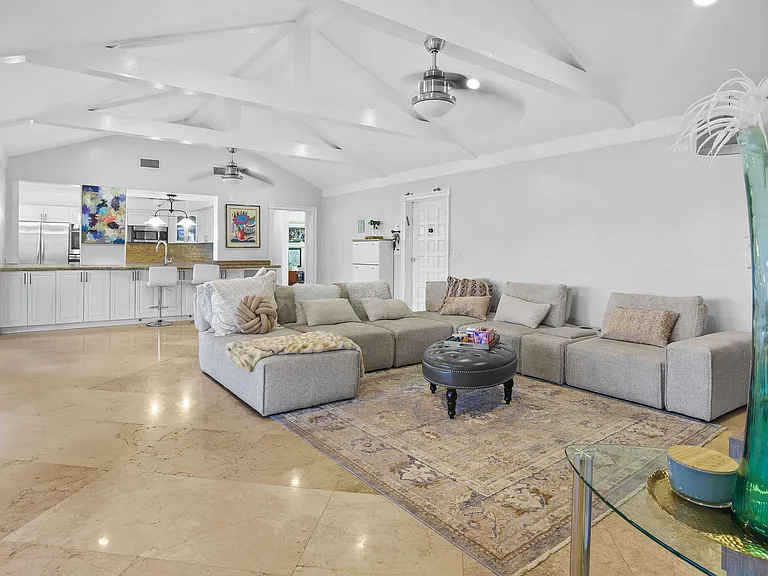 4210 Casper Ct — Photo 16