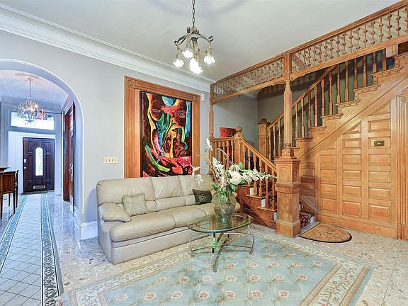 FOYER 1824 13th St NW Washington DC-print-090-105-DSC 2959