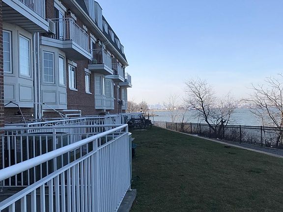 3rd image of 120-53 Sunrise Ct
