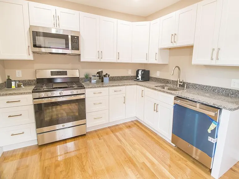 2556 Massachusetts Ave #2 — Photo 4