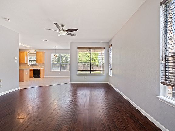 4th image of 11100 Los Comancheros Rd