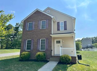 1528 3rd St, Waynesboro, VA 22980