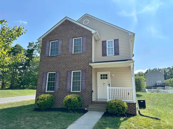 1528 3rd St, Waynesboro, VA 22980