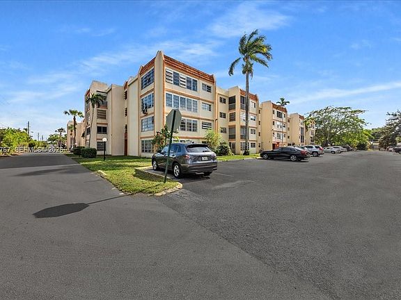 2nd image of 2451 NW 41st Ave APT 304