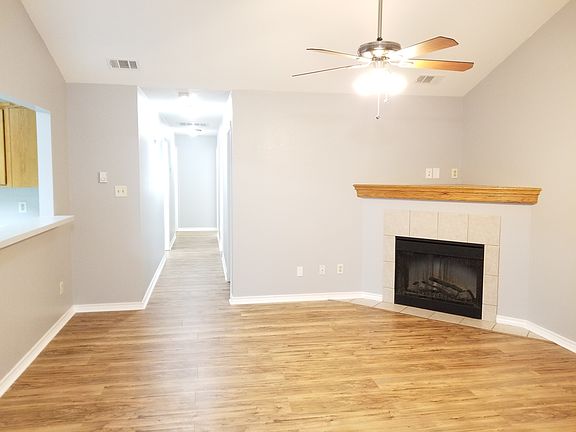 5th image of 3745 Oldenburg Ln