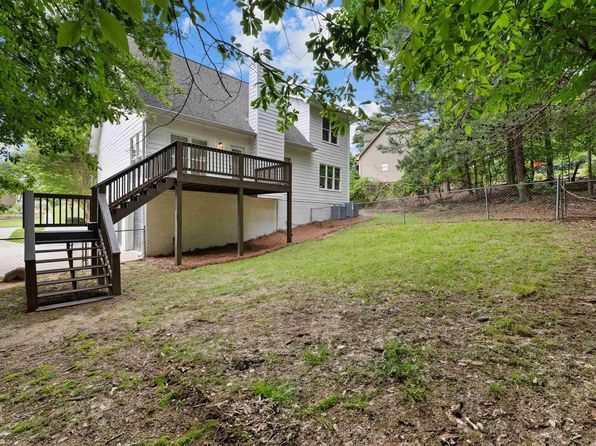 7541 Carriage Cv, Trussville, AL 35173