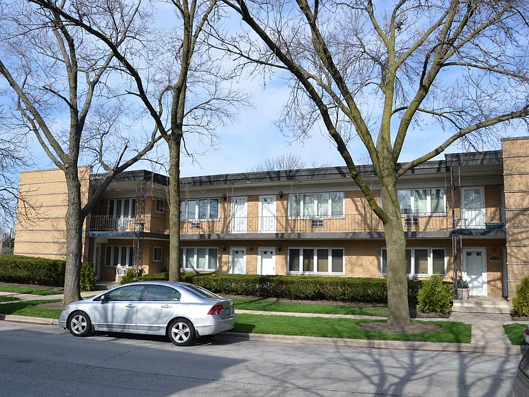 2032 Linden Ave #A — Photo 2