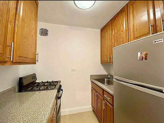 2nd image of 410 Saint Nicholas Ave #14G