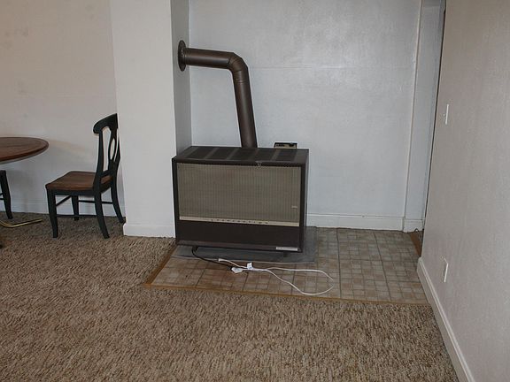 5th image of 401 Maiden St APT 1