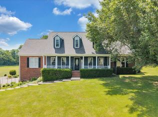 144 E Arrowhead Ct, Troutville, VA 24175