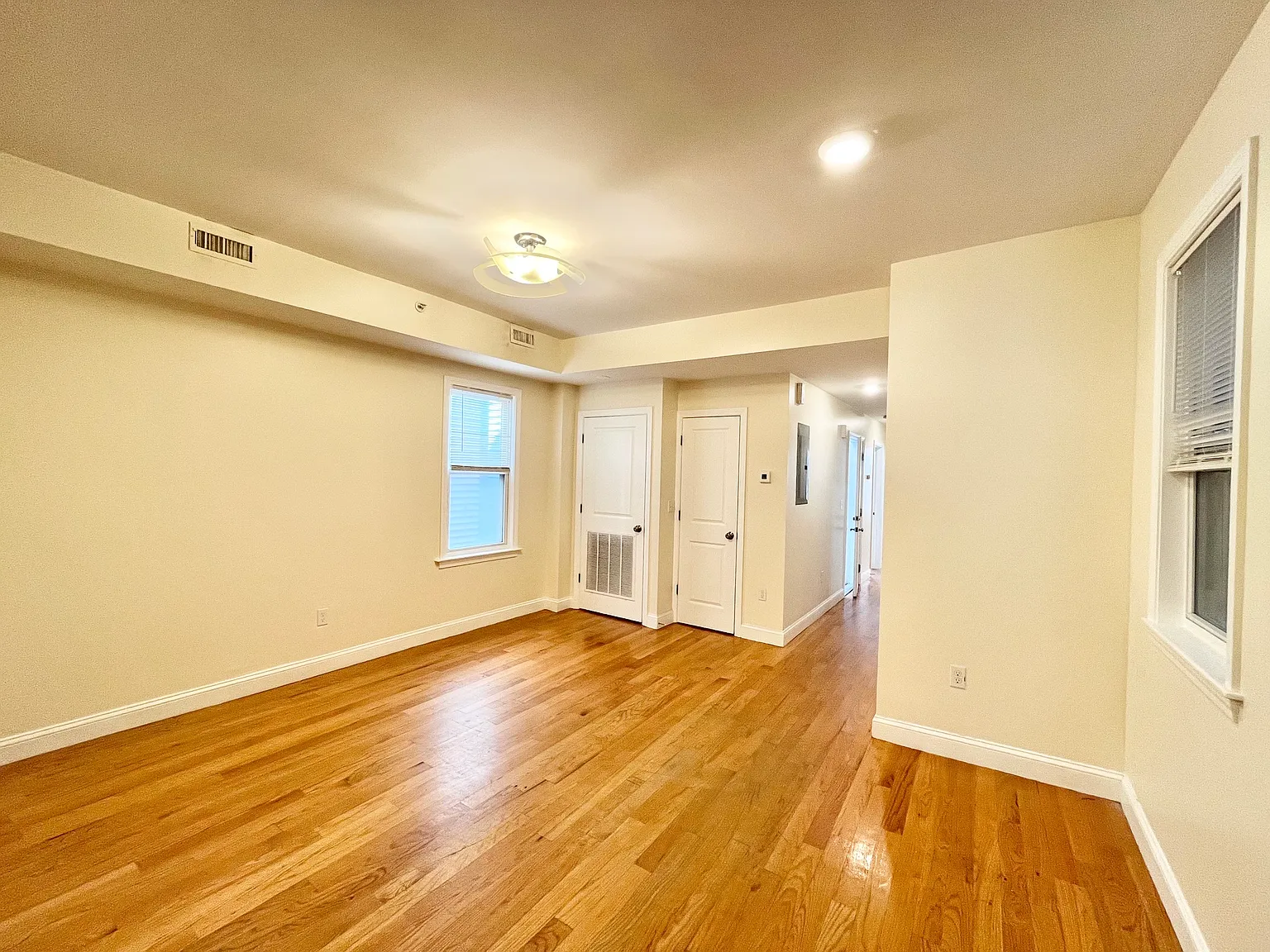 52 Guild St — Photo 3
