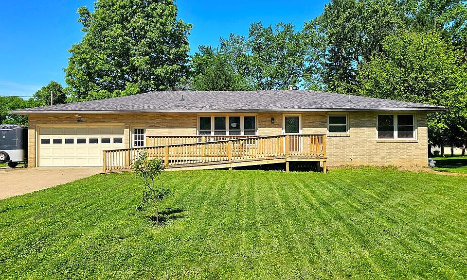 1st image of 951 Dresden Dr