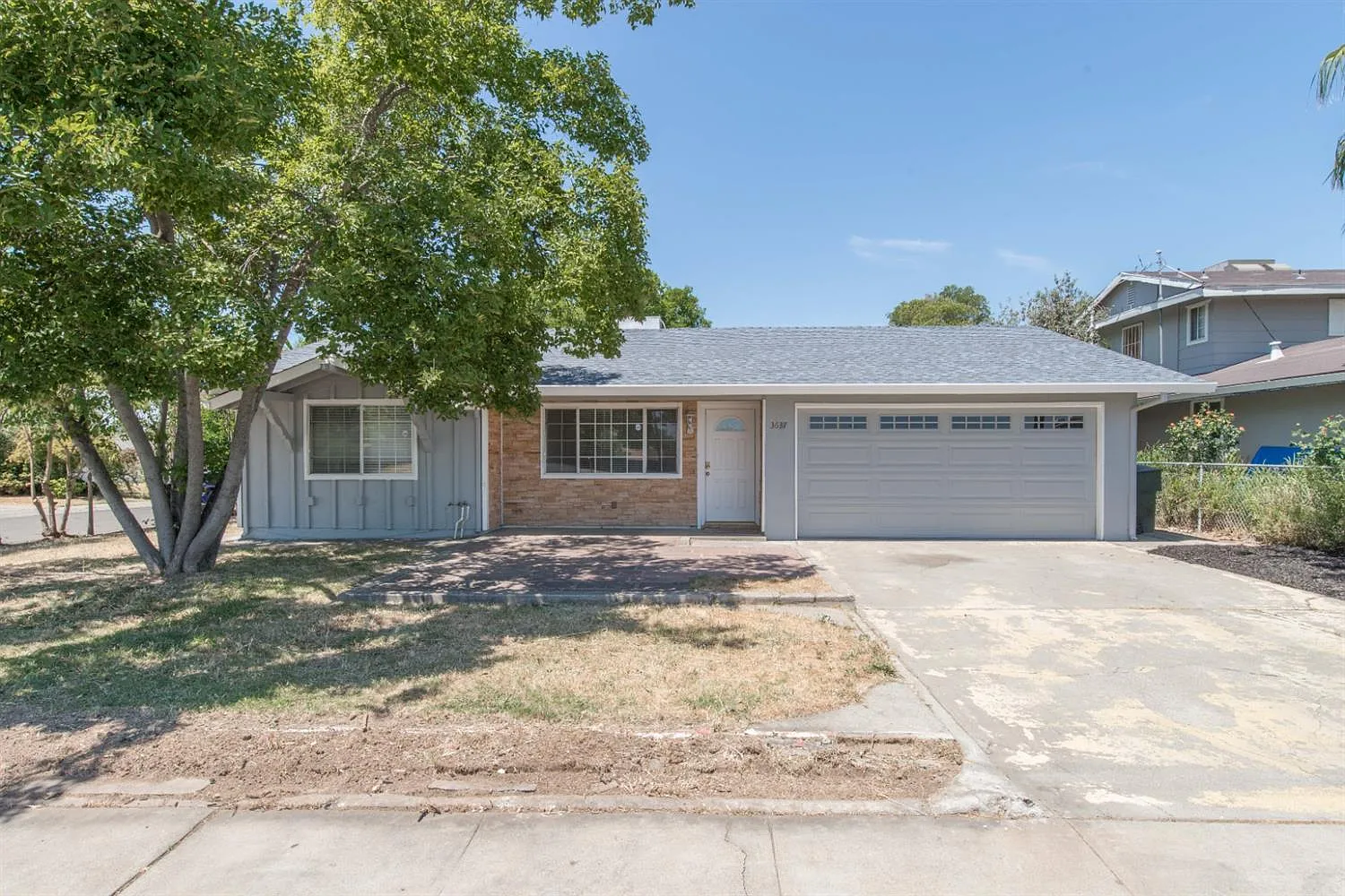 3637 Bainbridge Dr photo 1