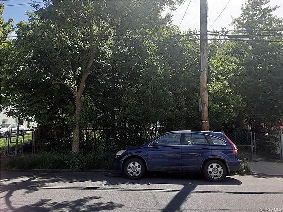 3rd image of 1642 Stadium Ave